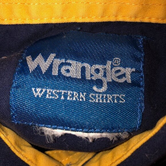 Wrangler Mens Medium??  Blue Long Sleeve Button Pockets Embroidery Western Shirt - Picture 9 of 9